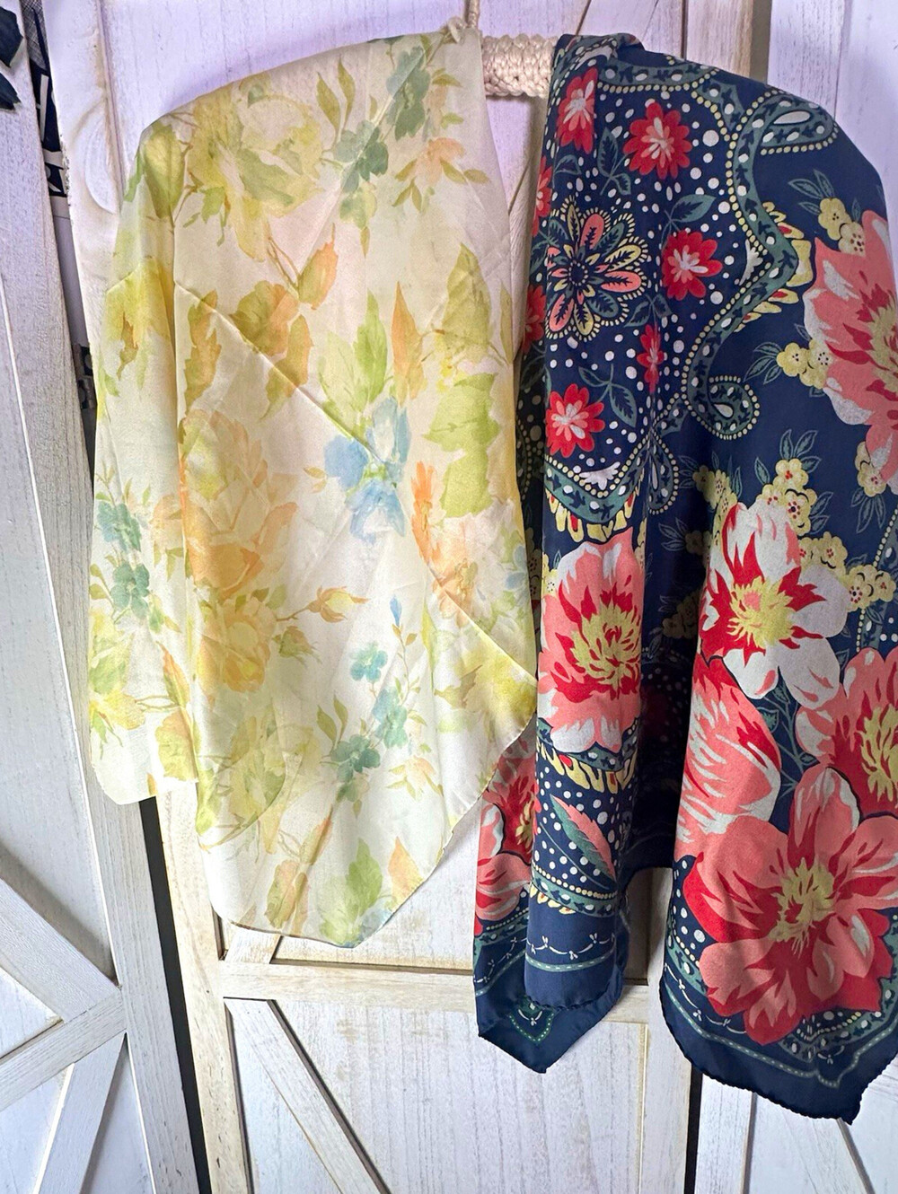 Vintage Women’s Floral  Scarf 2pc  Lot Multicolor Chiffon Polyester Satin